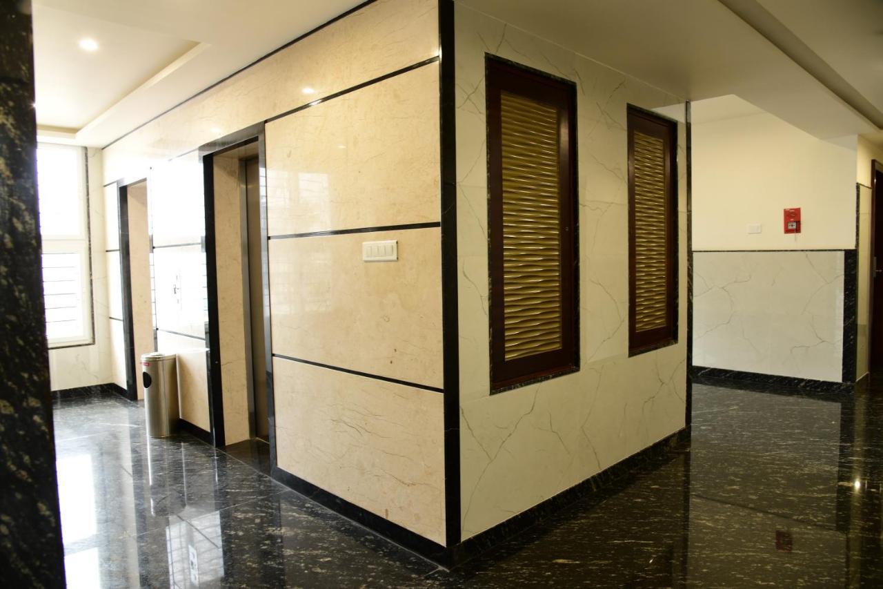 Hotel U.T.Elite Bangalore Exterior foto
